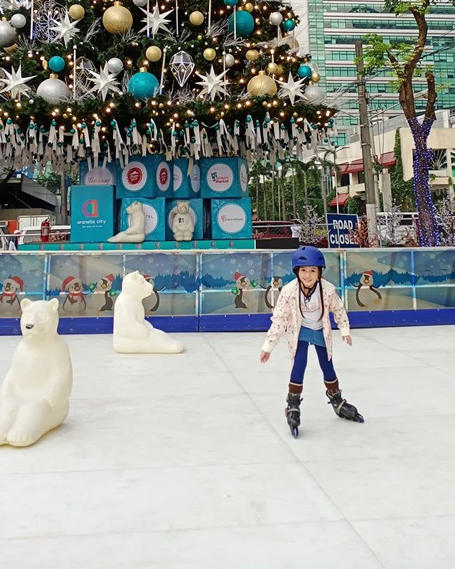 Synthetic skating rink in Araneta's Animated Christmas Display