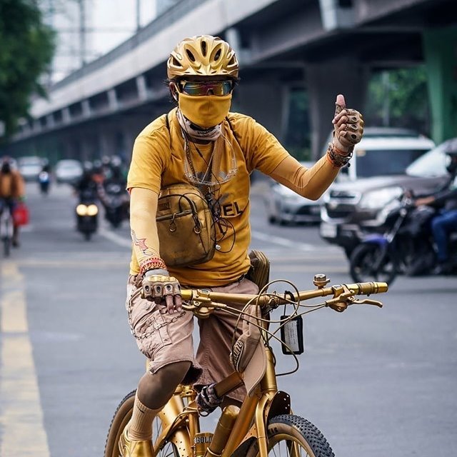 mr. terno - biker yellow outfit