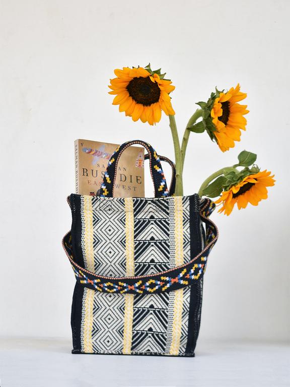 Artefino online - Banyan Zumi Bag