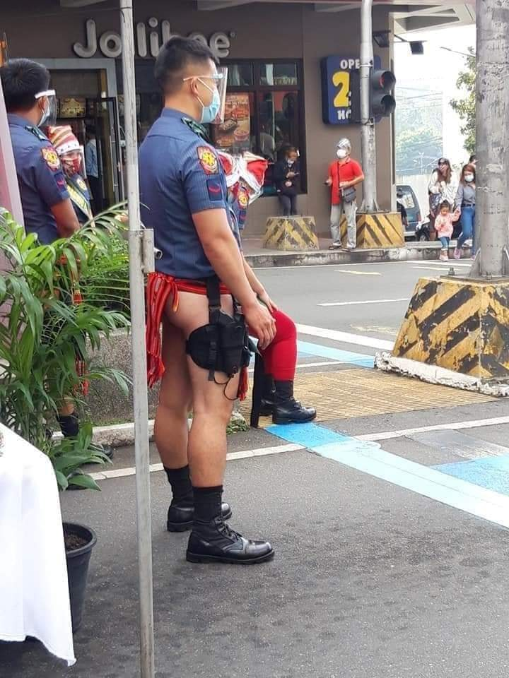 Baguio police in bahag