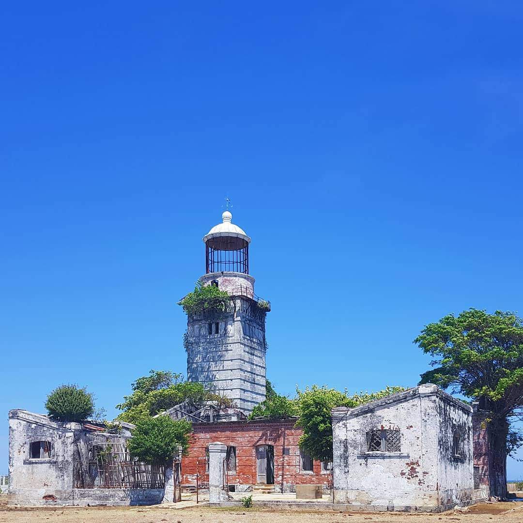 Philippine islands - Cabra Lighthouse