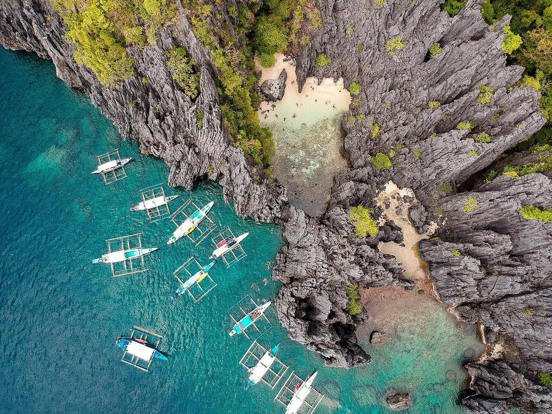 Philippine islands - Matinloc Island