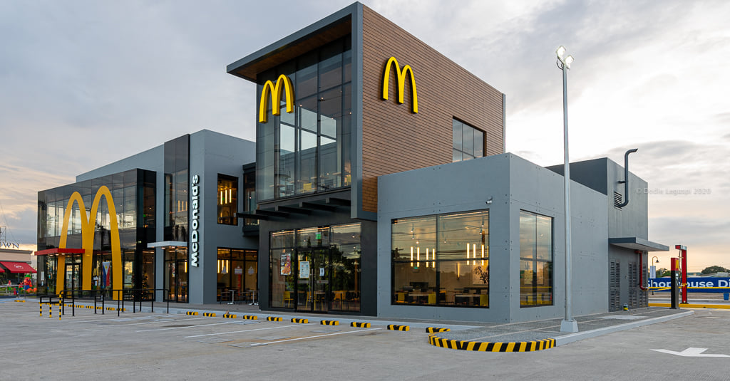Jollibee McDonald's Philippines vaccinate employees - McDonald's Pampanga