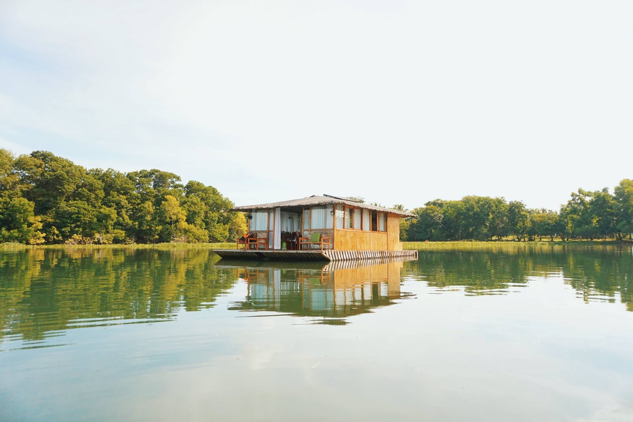 floating hotel