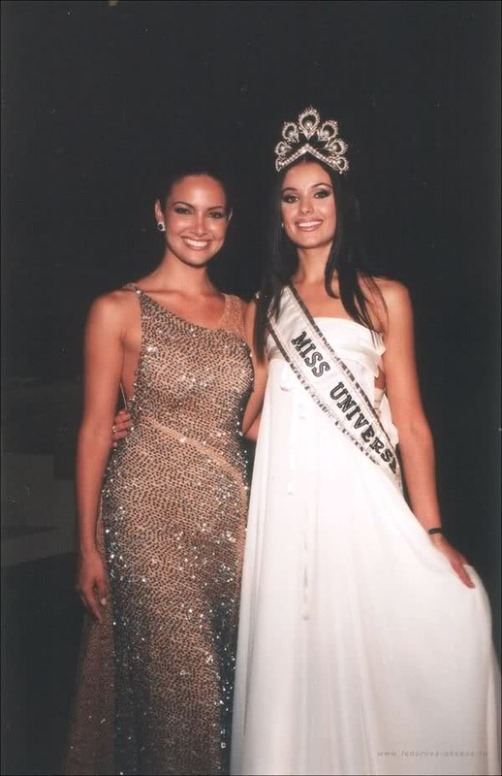 Miss universe 2002 outlet evening gown