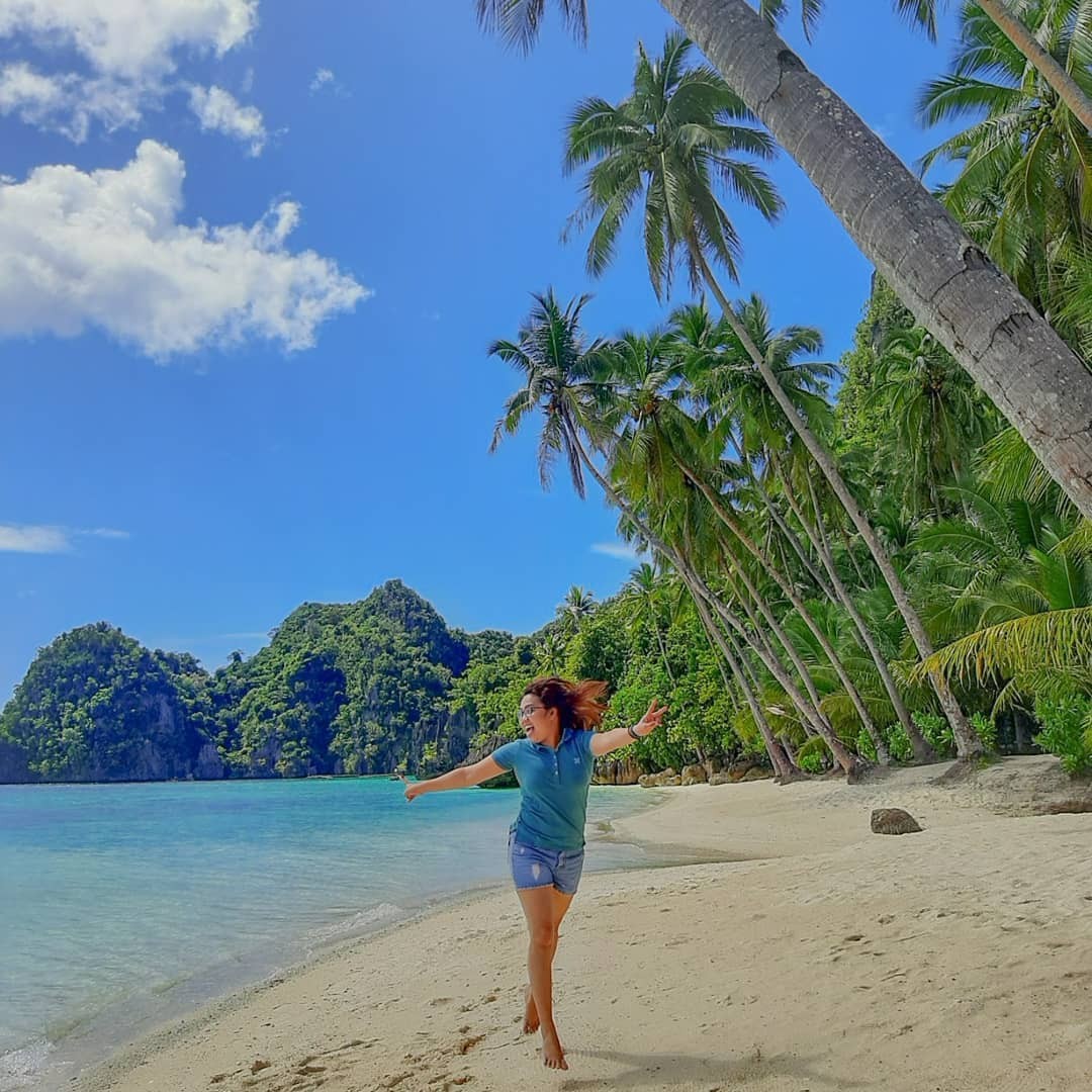 white sand beaches in the philippines - bitaog beach surigao del norte