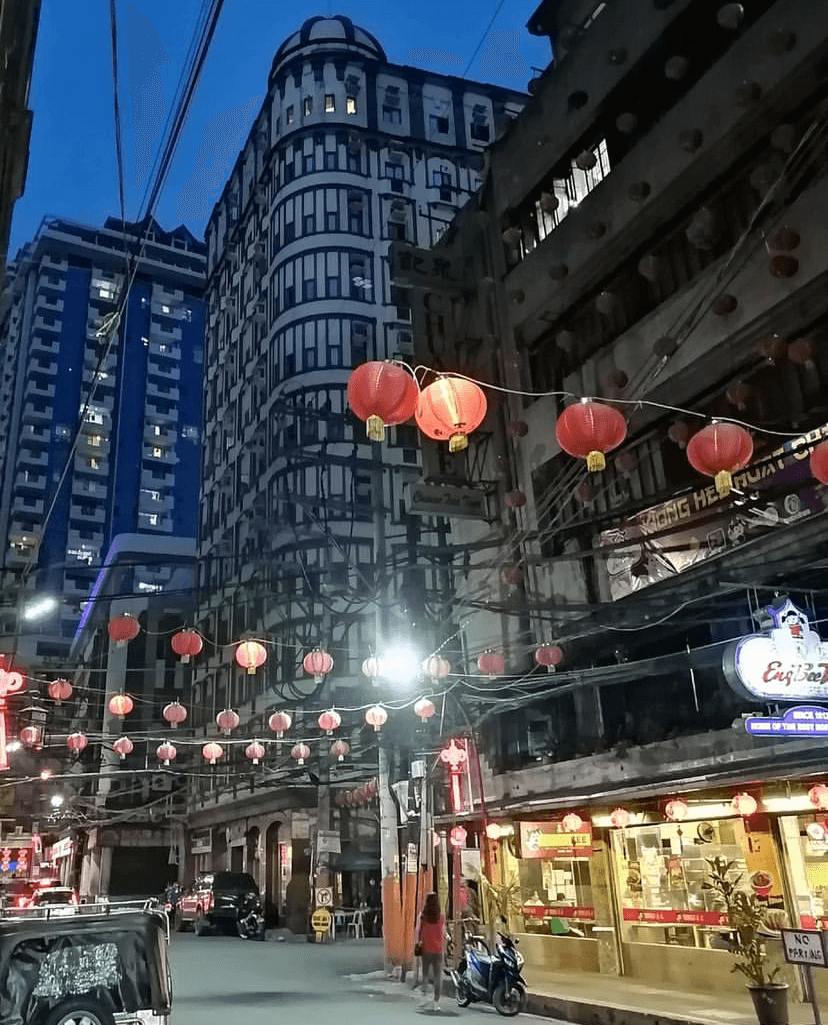 Binondo Food Crawl Monuments - Ongpin Street