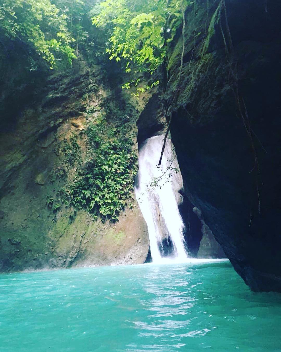 Kabutongan Waterfalls, Cebu - Entrance to the hidden cave