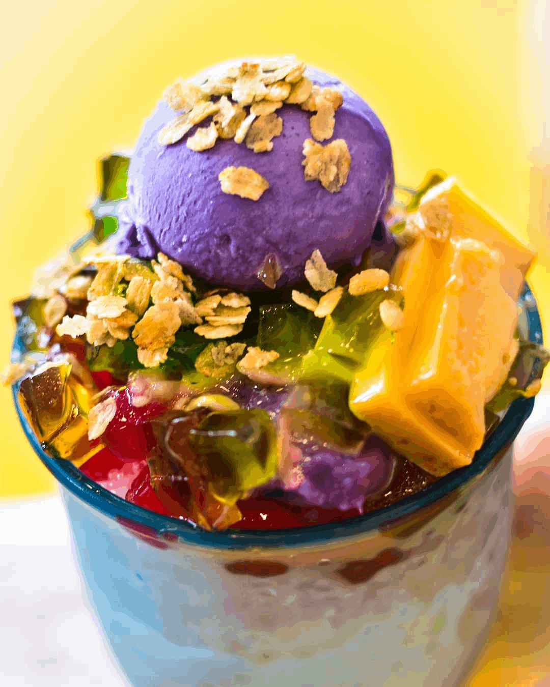 Filipino street foods - halo-halo