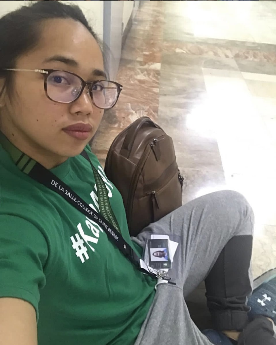 Hidilyn Diaz - De La Salle uniform