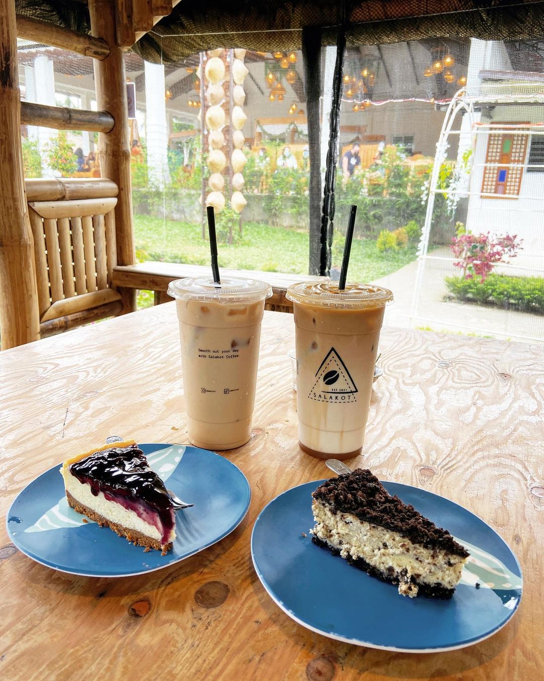 Salakot Cafe - coffee and cheesecake
