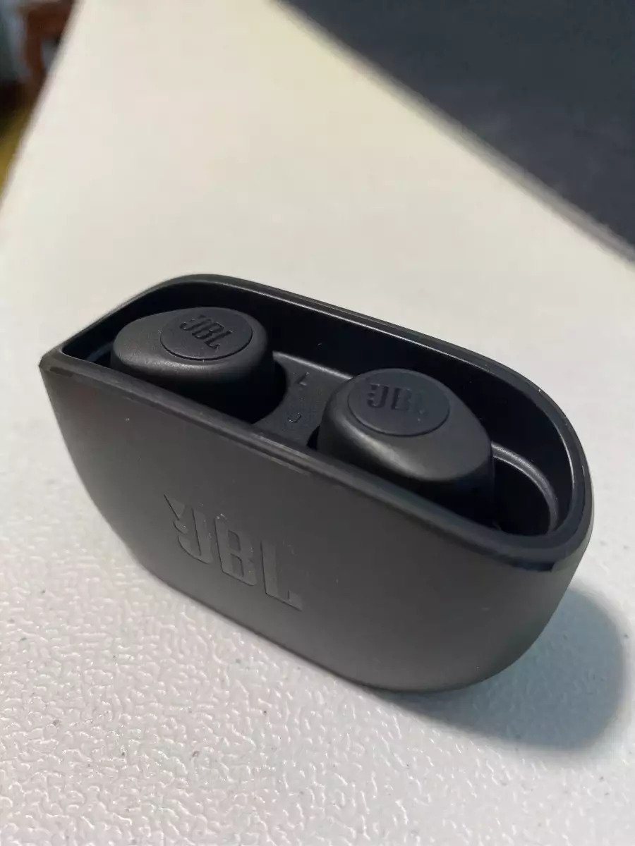 Wireless earphones - JBL Wave 100 TWS