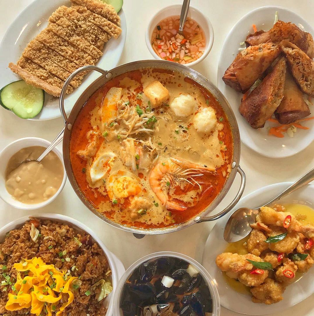 Bugis Singaporean Street Food - Singaporean dishes