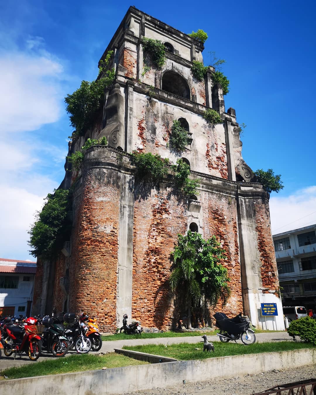 Ilocos Norte - Sinking Bell Tower