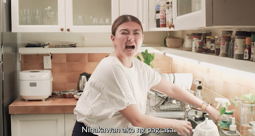 Angelica Panganiban washing her hands