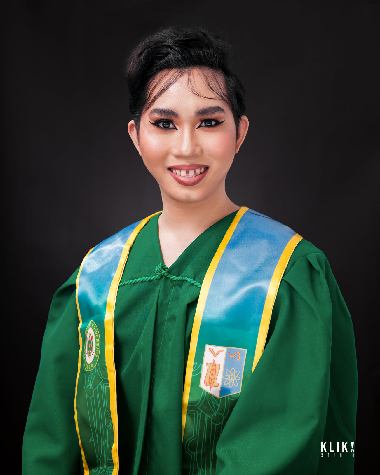 Graduation photo KLIK Studio Sassa Gurl