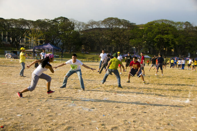 11 Filipino Childhood Games That Made Our Summers Fun