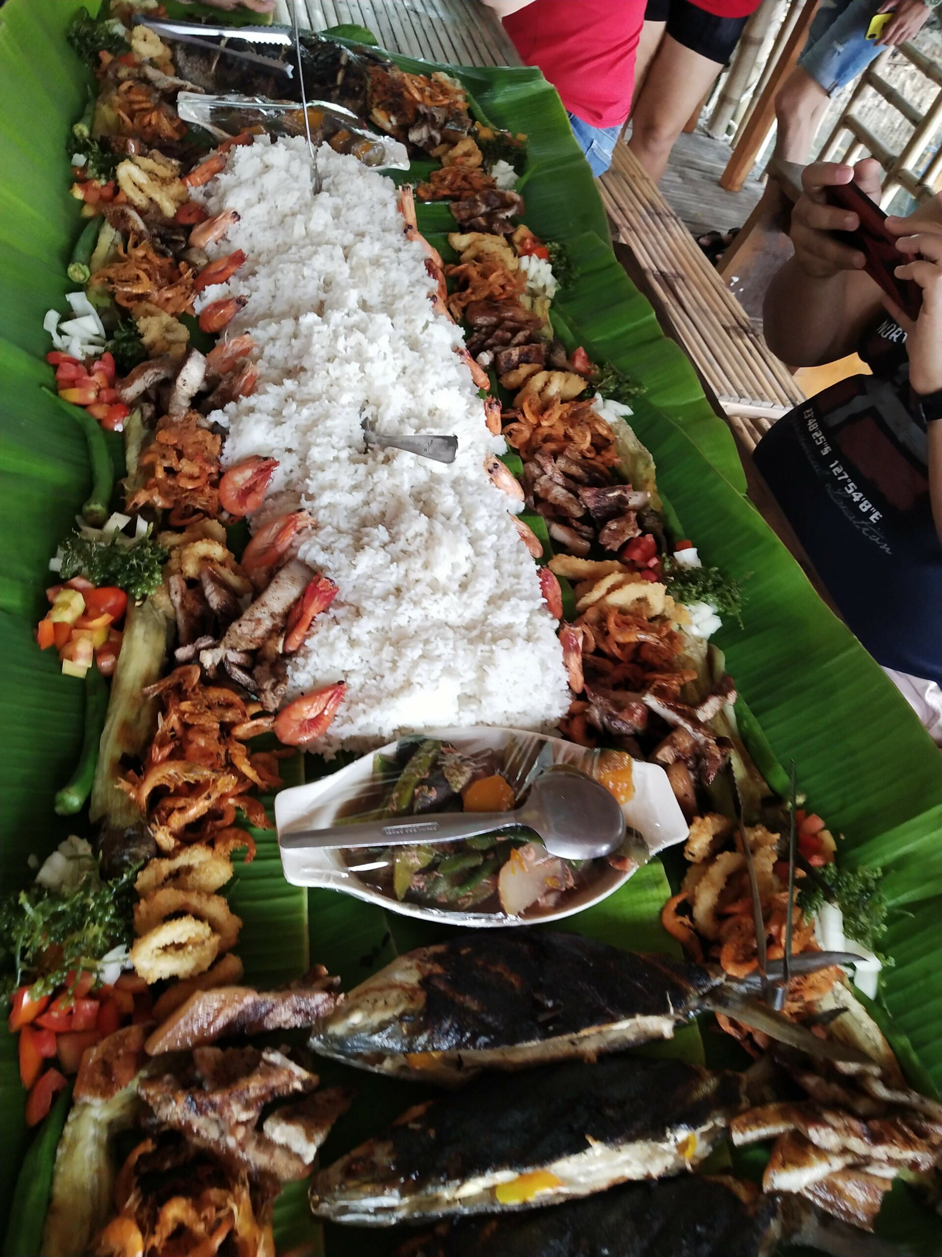 boodle fight-kamayan style