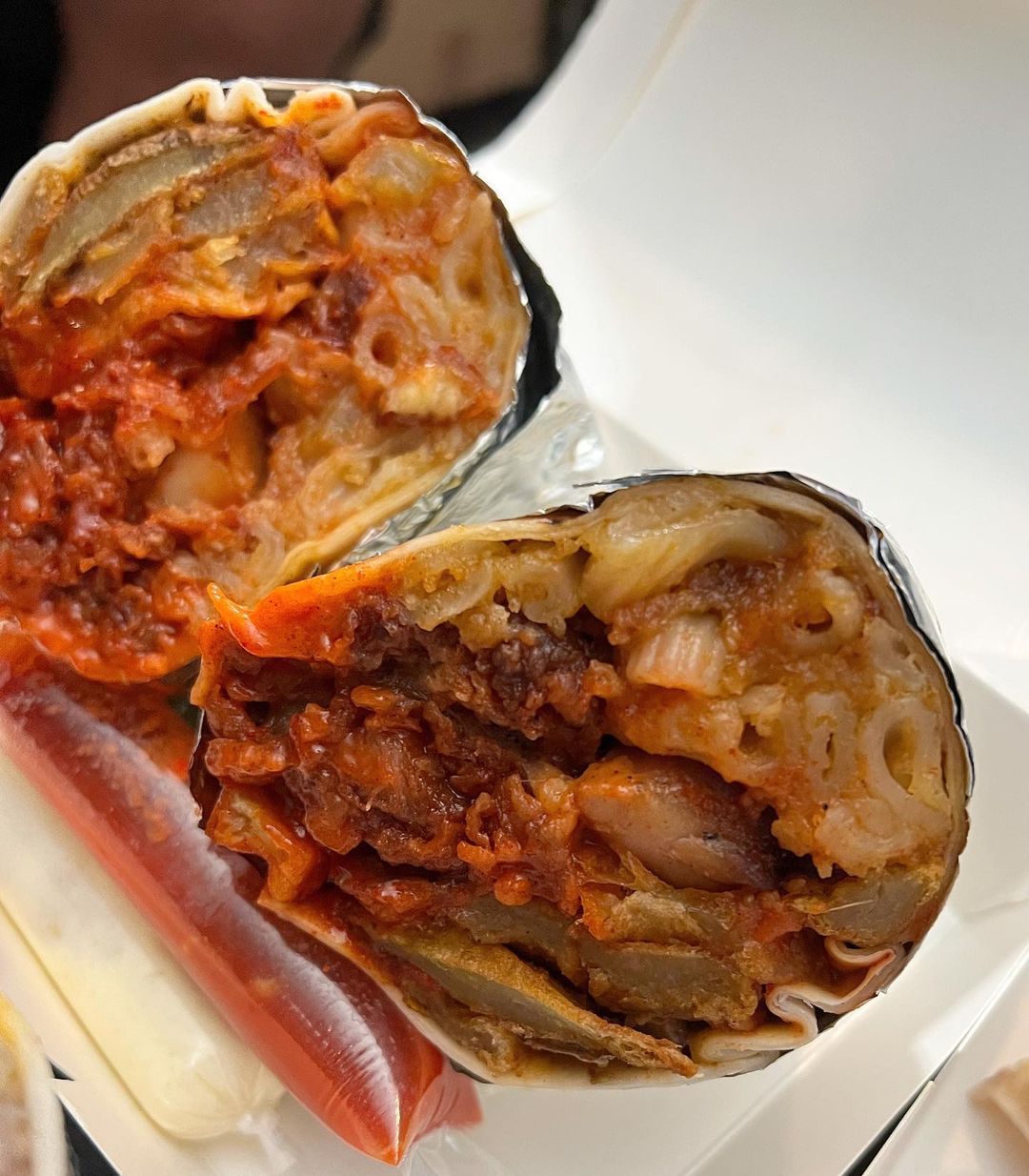 Buen Comer by Poquellas - Buffalo chicken burrito