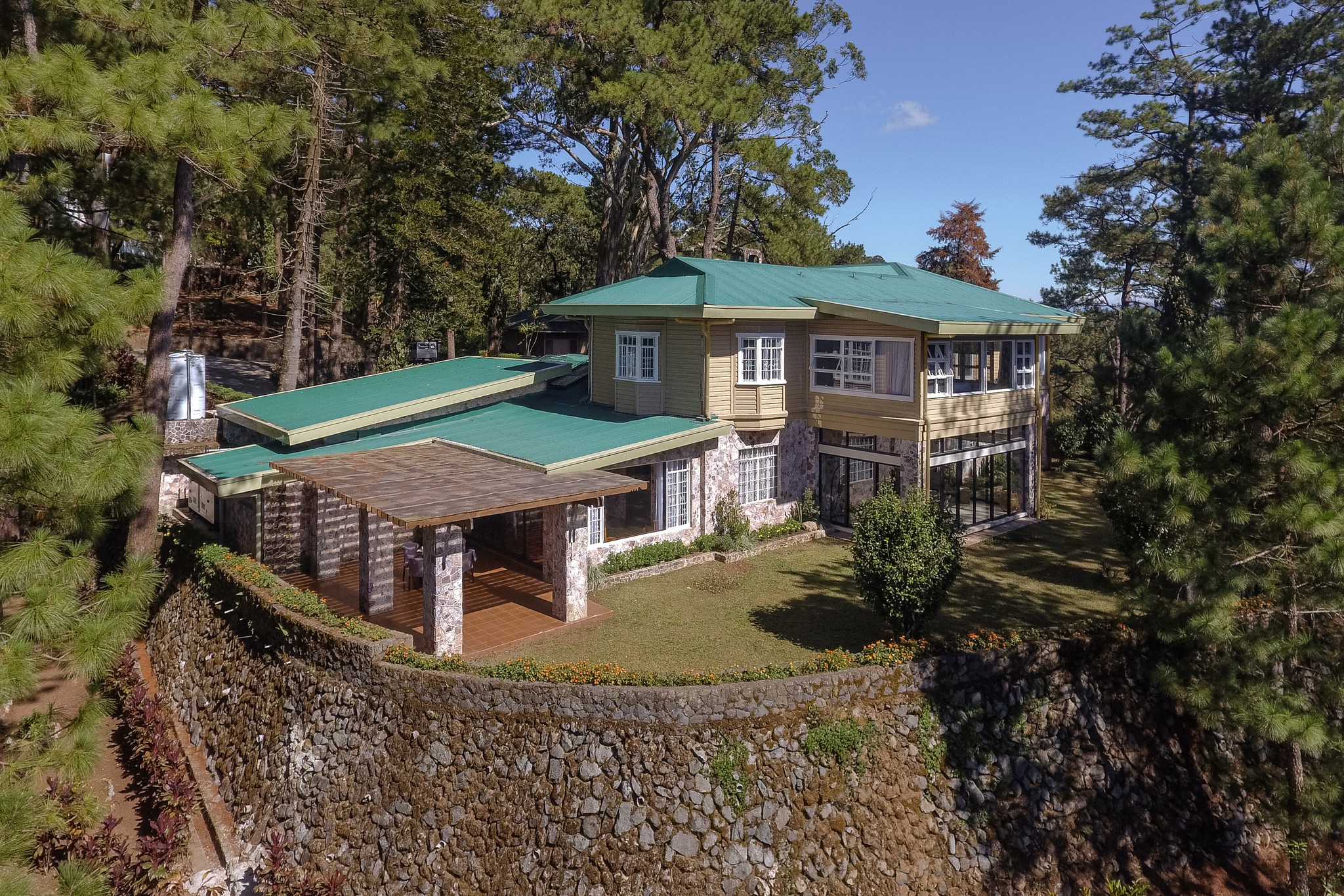 El Retiro in Baguio - ancestral home in nature