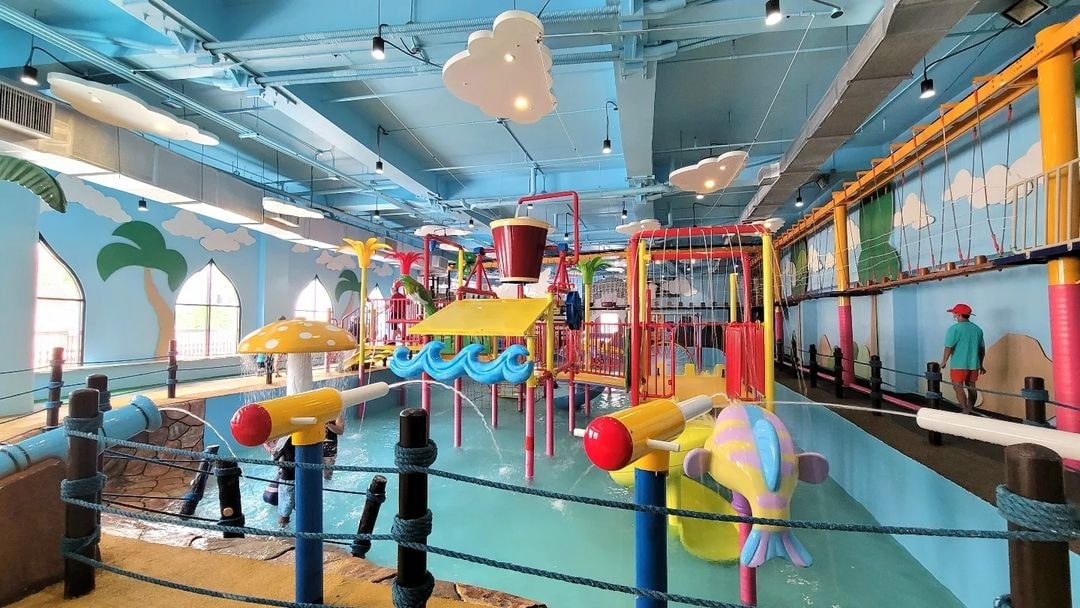 Wetpark Adventure Lagoon - indoor waterpark