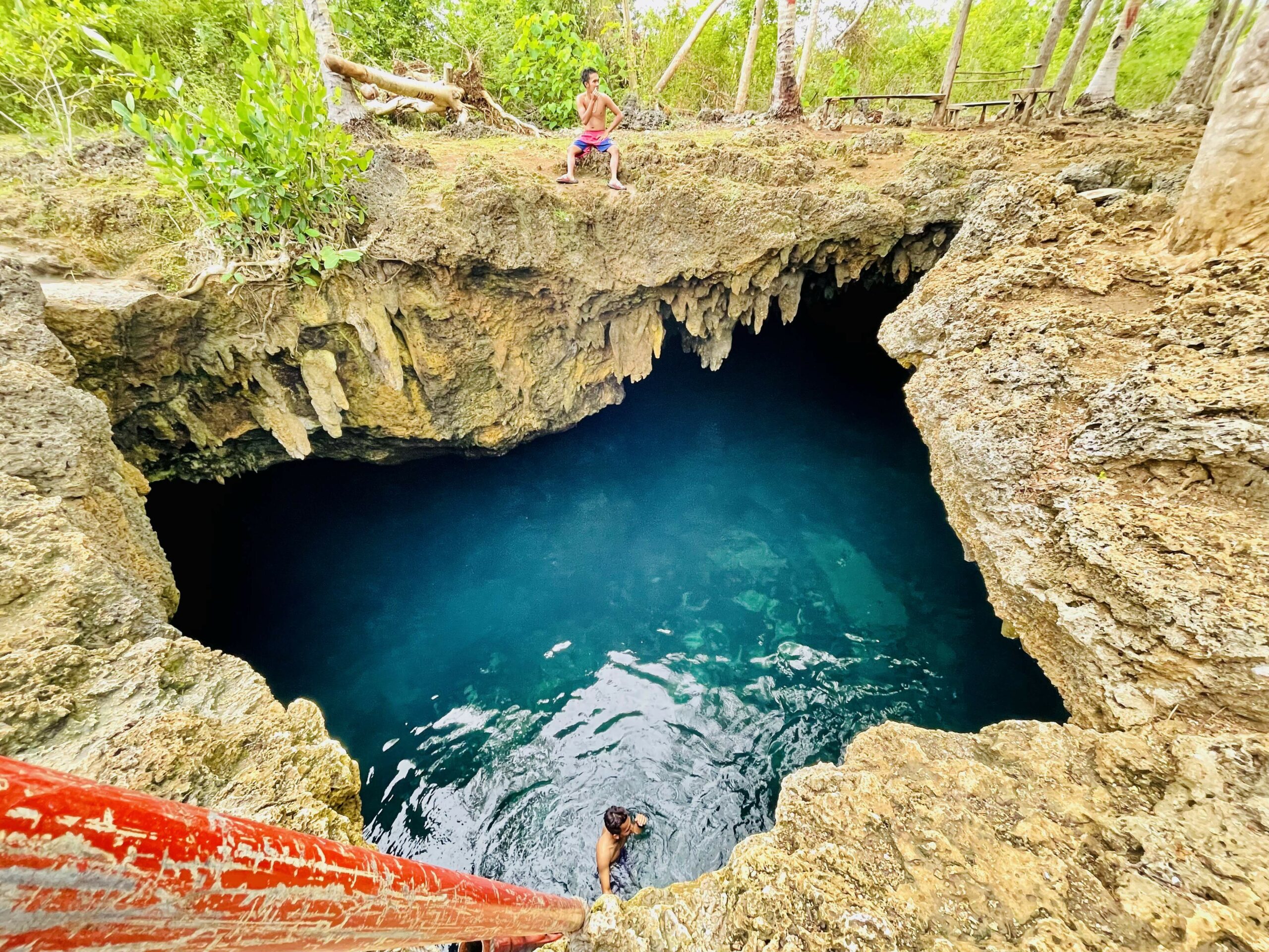 Cliff jumping - Cabagnow Cave Pool