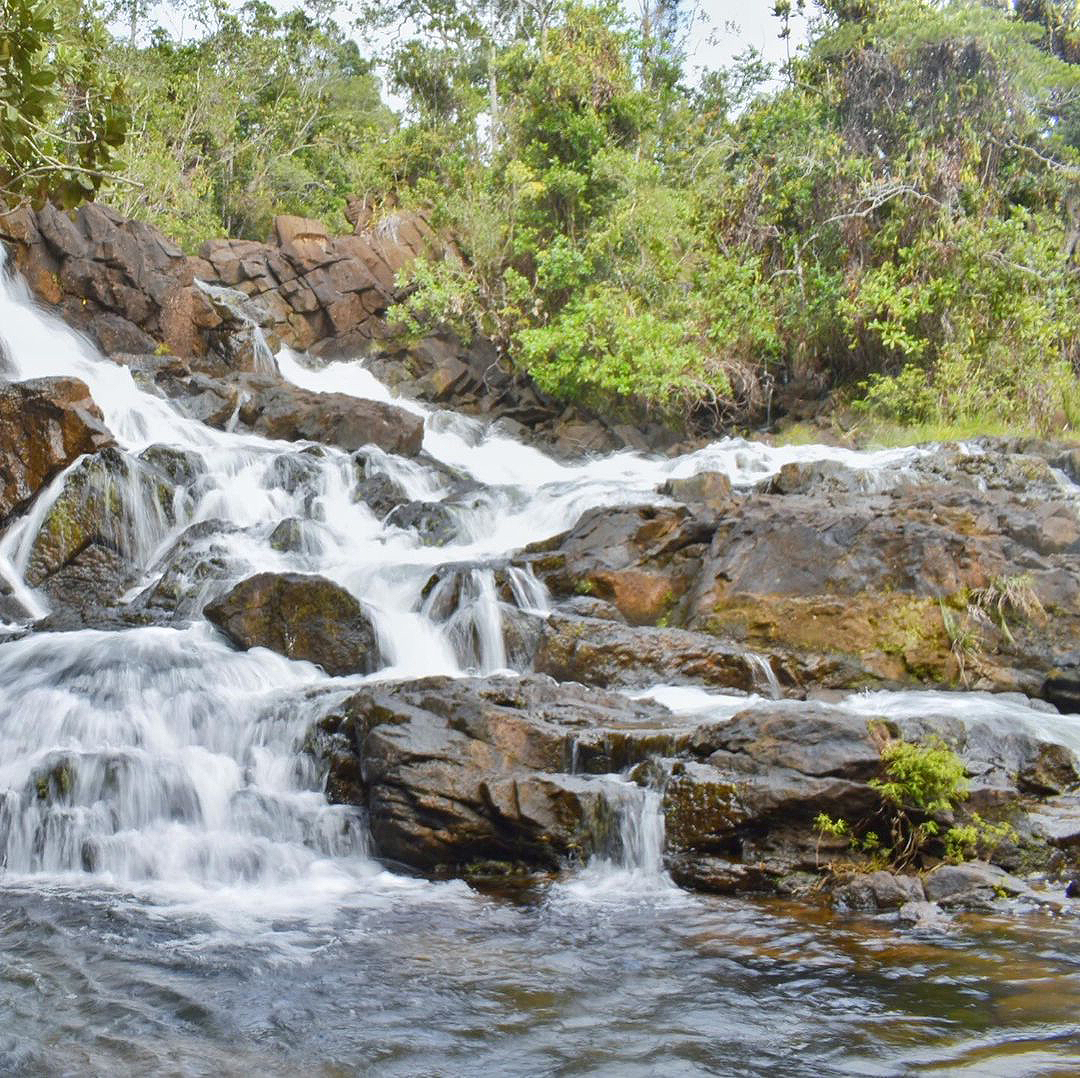 Tinagong Falls