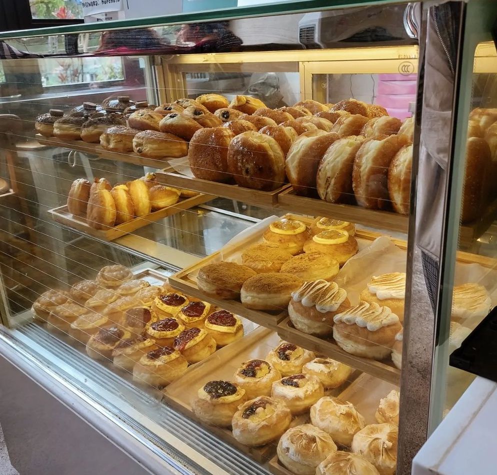 Foam Coffee - glazed artisanal doughnuts