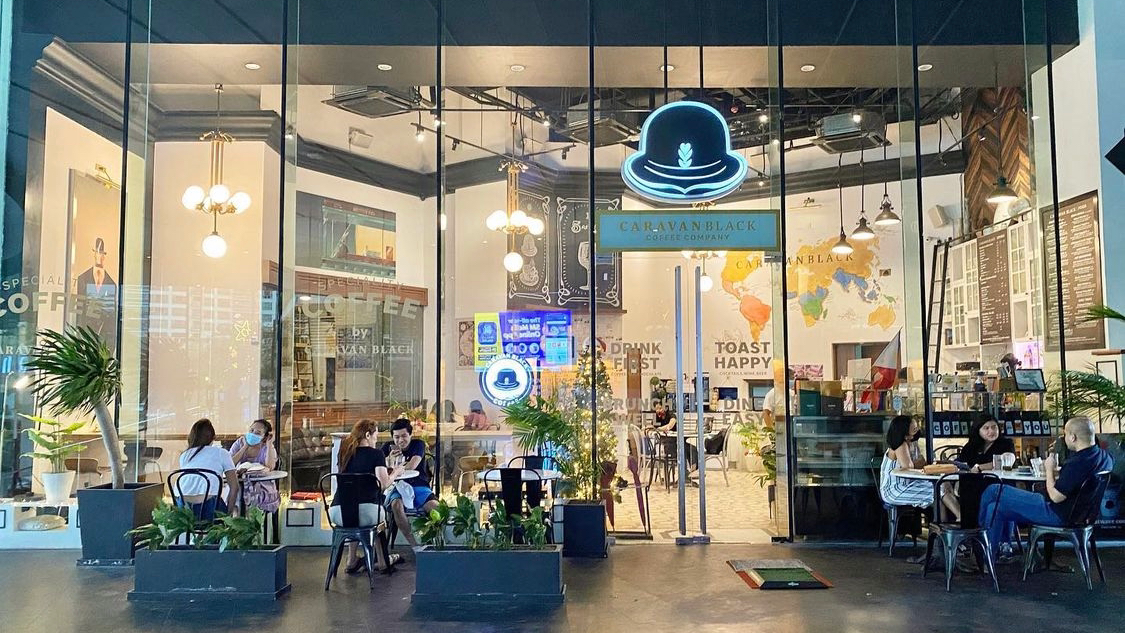 Pet-Friendly Cafes In Metro Manila - Caravan Black