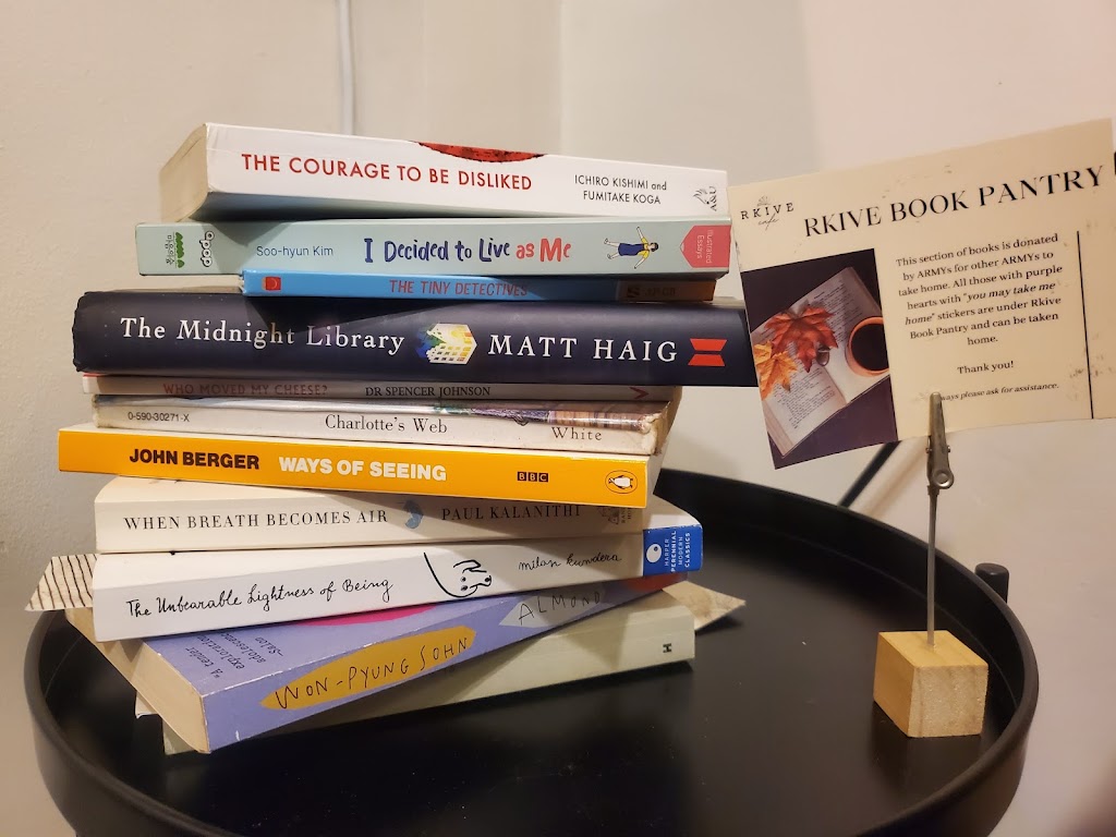 Rkive Cafe BTS-recommended books