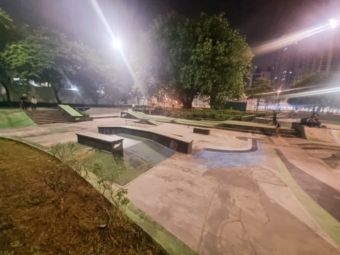 things to do in makati - skate park