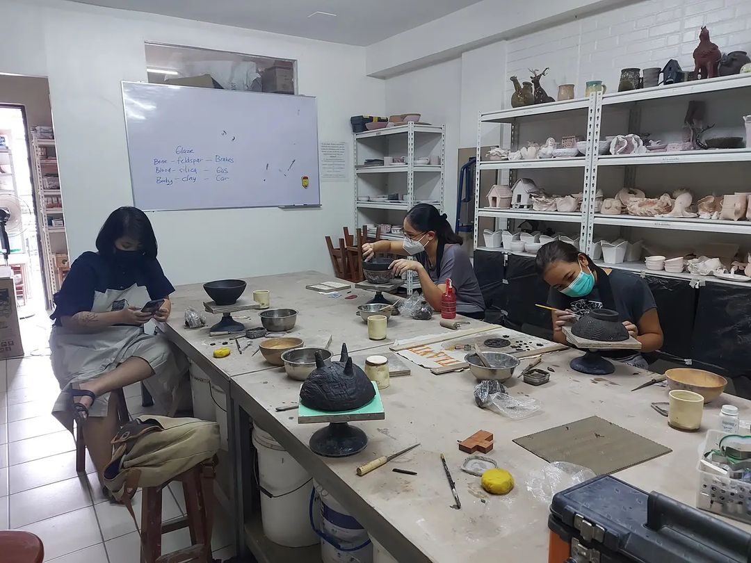 Basic Pottery Wheel Class – Tahanan Pottery Shop