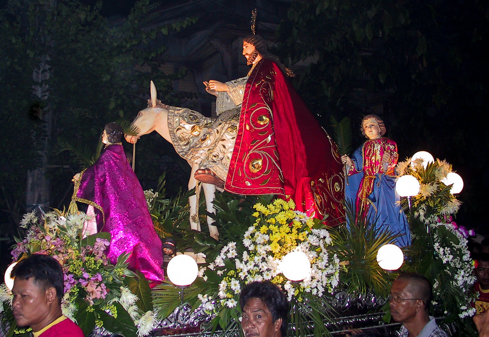 Holy Week traditions - Holy Week procession